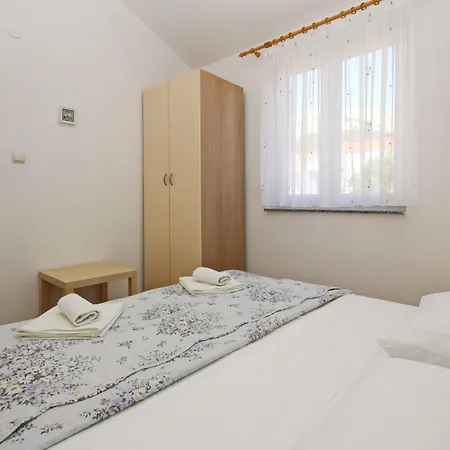 Apartamento In Mit Eigenem Balkon By Interhome